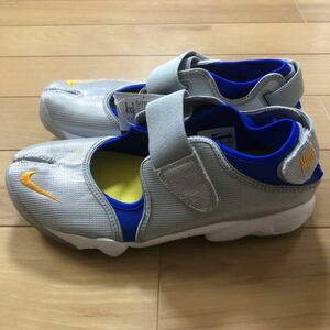 WMNS NIKE AIR RIFT ナイキ エアリフト サンダル スニーカー 足袋 靴 メタリックシルバー US10 27cm 国内正規品 新品未使用 復刻 レア 完売