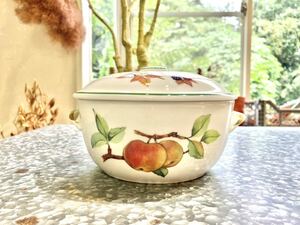 ■Royal Worcester ロイヤルウースター イヴシャム・ベール キャセロール皿 蓋つき 英国王室御用達 高級磁器 洋食器 キッチン雑貨■