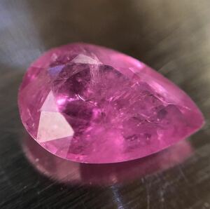 天然ピンクサファイア 1.88 Ct カラット 通常エンハンスメント