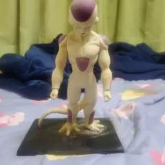 ドラゴンボール　フリーザ　巨大フィギュア　中尾隆聖