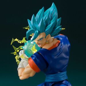 ■新品未開封 フィギュアーツ　スーパーサイヤ人ゴッドスーパーサイヤ人ベジット-超-　輸送箱貼り跡無し S.H.Figuarts 匿名配送