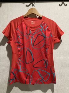 PUMA プーマ 半袖 tシャツ トップス 速乾 スポーツ 赤 レッド vネック レディース S