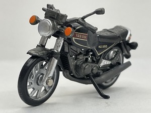 ■★セブンイレブン限定　蘇る絶版名車スーパーバイクコレクション　YAMAHA RZ250(1980年）