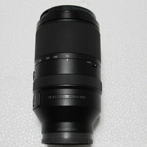 SONY　SEL70300G　　FE70～300mm F4.5～5.6G　OSS