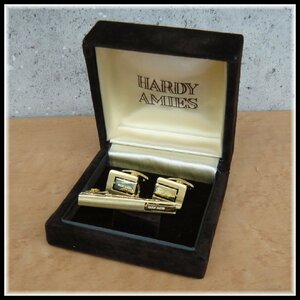 6551T【本物保証】 HARDY AMIES ハーディエイミス カフス / タイピン セット メタリック ゴールドカラー 未使用品