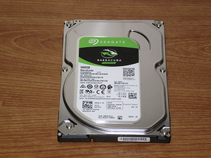 ★ 500GB ★ SEAGATE BarraCuda 【 ST500DM009 】薄型　新同品 ★HTH