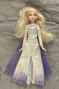 Disney Frozen 2 Royal Fashion PRINCESS ELSA 11" Doll 2018 海外 即決