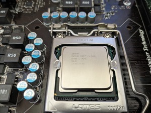 インテル Intel CPU Core i5 2400 マザーボードH61+メモリ４G×2 付属 3点セット
