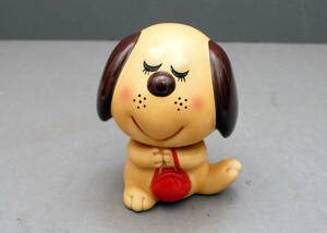 昭和レトロ ファンシー雑貨　陶器製　がま口を持った犬の貯金箱