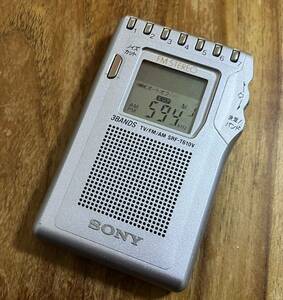 平成レトロ品　1999年　SONY PLLチューナー　FM/AMラジオ SRF-T610V ジャンク品　送料無料