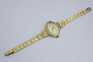 ☆☆☆10金ケース　1970年代頃製　スイス名門　ＴＩＳＳＯＴ　STYLIST　１0u金メッキベルト　８振動　手巻女性腕時計　デッドストック品