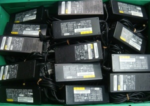 50個セット 富士通 純正ACアダプタ 19V-4.22A Lifebook A550/A B A572/E A574/ AH53/M AH56K A573/G A561/C AH53/C2 WS1/C2 UH-X/C3