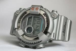 稼働中【1円～】電池交換済 G-SHOCK DW-8201 FROGMAN フロッグマン チタンケース シルバー系 銀蛙 潜水蛙 スクリューバック ジャンク扱