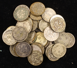 竜10銭銀貨 明治25年 40枚 まとめて おまとめ 大量 10銭 銀貨 古銭 コイン 硬貨