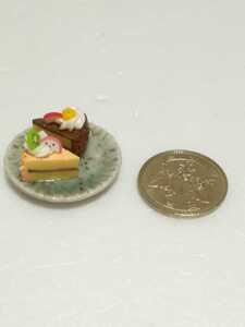 ミニチュア ケーキ 陶器製 皿ドールハウス 家具 樹脂粘土 1/6サイズ フルーツケーキ チョコレートケーキ