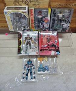 【ジャンク】 仮面ライダー 可動式 フィギュア アギト クウガ オーズ 電王 