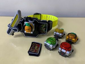 ◆☆71 変身ベルト 仮面ライダー ガイム 変身ベルトDX戦極ドライバー　おもちゃ　ゲーム　ヒーローごっこ　格闘◆T