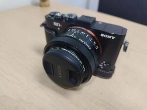 [デジタルスチルカメラ]ソニー/SONY サイバーショット RX1RⅡ DSC-RX1RM2 シューティンググリップ付(VCT-SGR1) [中古使用品]