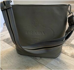 新品未使用　プラダ　PRADA SECCHIELLO VITELLO PHENIX ショルダーバッグ