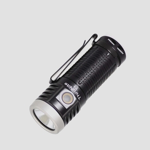 送料無料★ThruNite T1 LEDハンディライト懐中電灯 EDC小型軽量 充電式 CREE XHP50 LED搭載