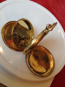 骨董品 ウォルサム 懐中時計 金時計 A W W CO WALTHAM MASS ROYAL 18K 17JEWELS 13054053