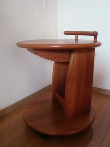 キャスター・ワゴン・トロリー　サイドテーブル　北欧家具　デンマーク製　チーク材　 家具　USED