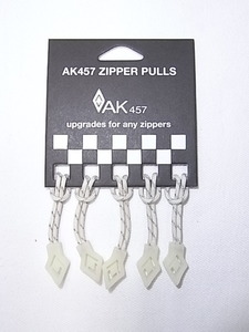 極極残少!!お宝絶版グッズ特集!!正規新品 BURTON AK457 ZIPPER PULL5 / GID