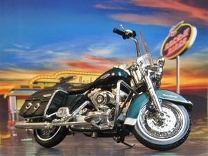 1/18 MAISTO マイスト 2001 HARLEY DAVIDSON ハーレー ダビッドソン FLHRC ROAD KING CLASSIC ロードキング クラシック ツーリング 本体