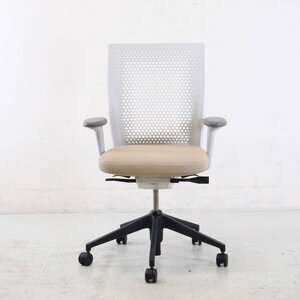 vitra. ヴィトラ【ID Air】ID Chair Concept IDチェア デスクチェア 肘付き 布張り ベージュ系 アントニオ・チッテリオ IDエア★829h20