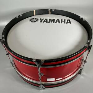 B3-528　YAMAHA ヤマハ ドラム マーチング バスドラム MB118B 太鼓 鼓笛隊 フチに一部破損有り 中古品