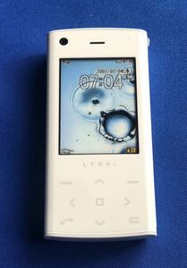 NTT docomo FOMA L704i White Chocolate モックアップ　チョコレート携帯