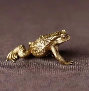 純銅の小さなヒキガエル 個性的な茶寵置物 真鍮のカエル 