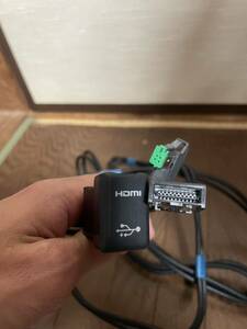 トヨタ　純正　ナビ ディスプレイオーディオ　HDMI USB ケーブル　コネクタ　NSZT-Y68T W68T Z68T