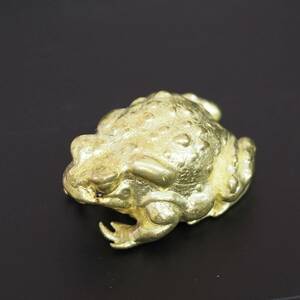 真鍮　ブラス　蛙　大　カエル　ヒキガエル　蟇　ガマガエル　銭ガエル　縁起　金運アップ　文鎮　無垢　brass 置物　金物　小物　雑貨