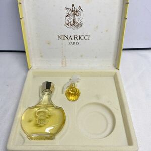 NINA RICCI・ミニ香水・2個セット　　20211223
