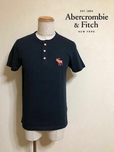 【新品】 Abercrombie & Fitch アバクロンビー&フィッチ ビッグアイコン ヘンリーネック Tシャツ サイズS 半袖 175/92A ネイビー 635580686