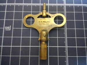 K-1229　Clock Key『E.N.WELCH(ウェルチ)』 ～ ダブルエンド・キー　ゼンマイ鍵　ゼンマイ巻　　　中古品：ビンテージ