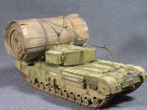 チャーチルMk.Ⅲ AVRE（装甲工兵車輛）1/72完成品　ドラゴン　