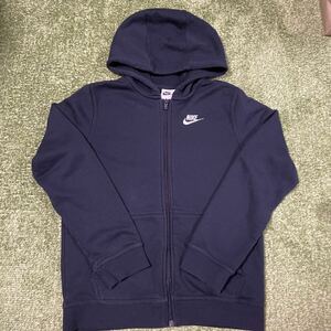 NIKE ナイキ　黒パーカー　ジュニア　中古　発送一律370円