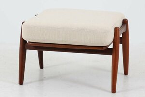 北欧家具ビンテージ　GE240　オットマン/スツール　Hans J.Wegner（ハンス・J・ウェグナー）　GETAMA/ゲタマ