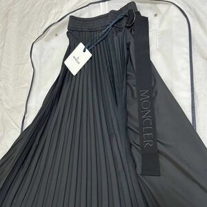 【レア】【美品】MONCLER モンクレール　スカート　黒　ロゴ　38プリーツスカート 