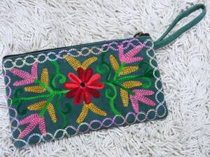 インド カシミール刺繍 スエード リストレット ポーチ③