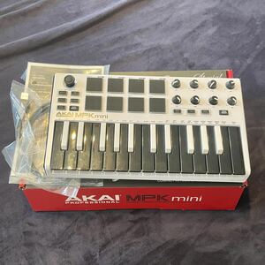 AKAI MPK mini PROFESSIONAL 25鍵盤 MIDI キーボード コントローラー 中古 動作品 説明書・箱付属 送料無料