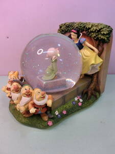 ディズニー 白雪姫◆スノーグローブ スノードーム フィギュア人形 置物 オルゴール付き Snow White and the Seven Dwarfs Snow Globe