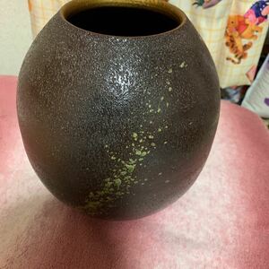 信楽焼 花瓶 薫作 丸みが綺シックは茶色 未使用品