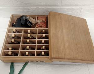 【7652 0514】琴柱　琴猫足　琴道具　和楽器　木箱入り　中古品　