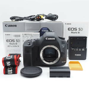 ★ショット数3,819回・元箱付き新品級★ Canon キヤノン デジタル一眼レフカメラ EOS 5D Mark III ボディ EOS5DMK3 #2204