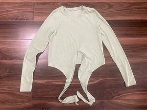 ルルレモン lululemon Tlime to Restore Nulu Long Sleeve サイズ4or6 ロングスリーブ 長袖Ｔシャツ