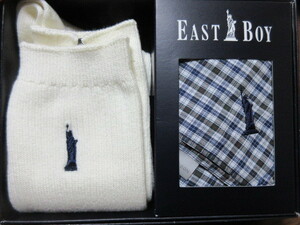 EASTBOY ハイソックス（２３～２５ｃｍ）　＋　大きめハンカチ（約５０Ｘ５０ｃｍ