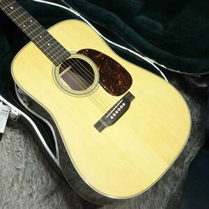 Martin D-28 Standard